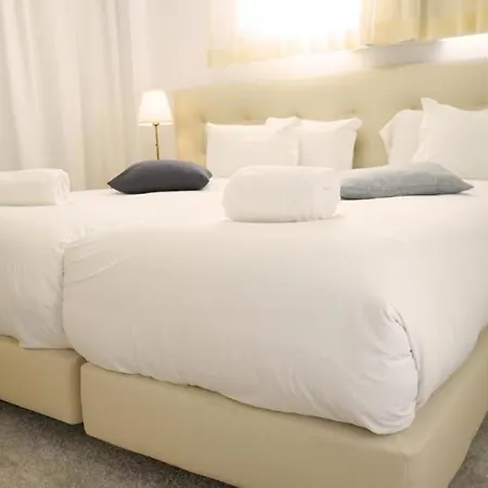 Ryamen Apartment